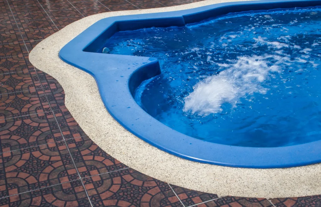 رزین استخر پیش ساخته